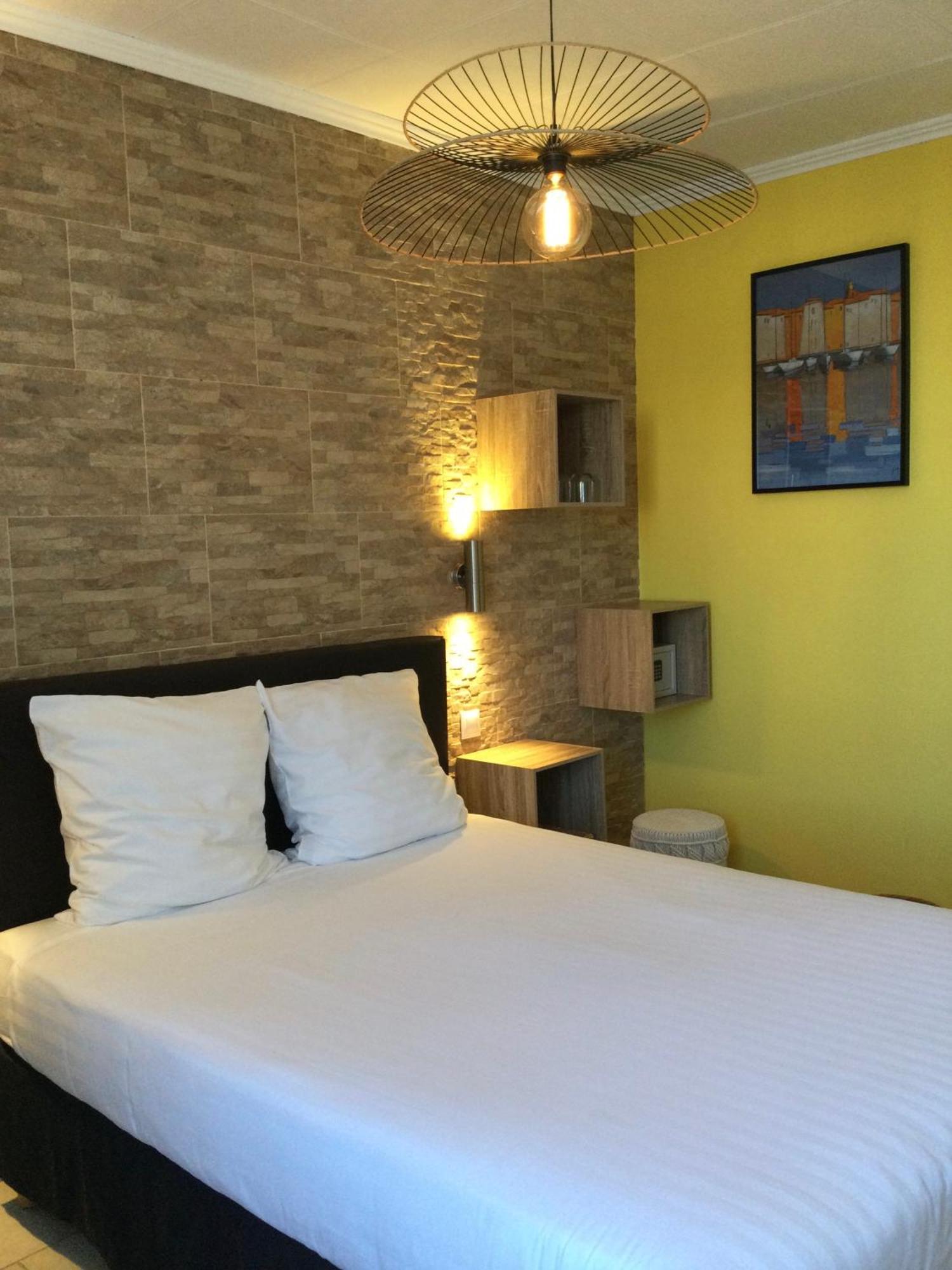 Hotel le Castellamar Sainte-Maxime Esterno foto