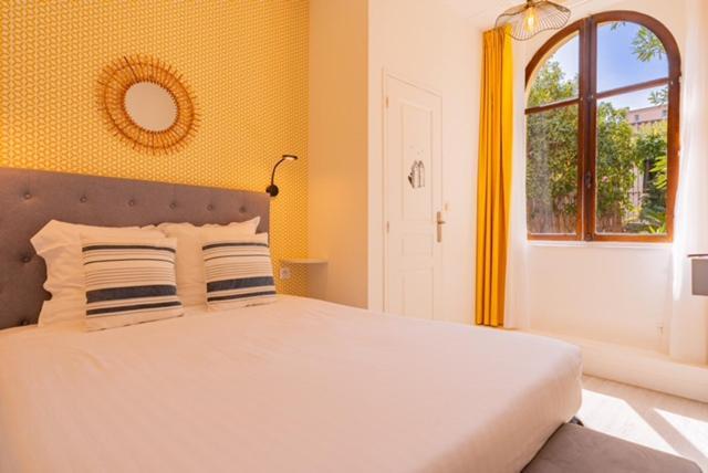 Hotel le Castellamar Sainte-Maxime Esterno foto