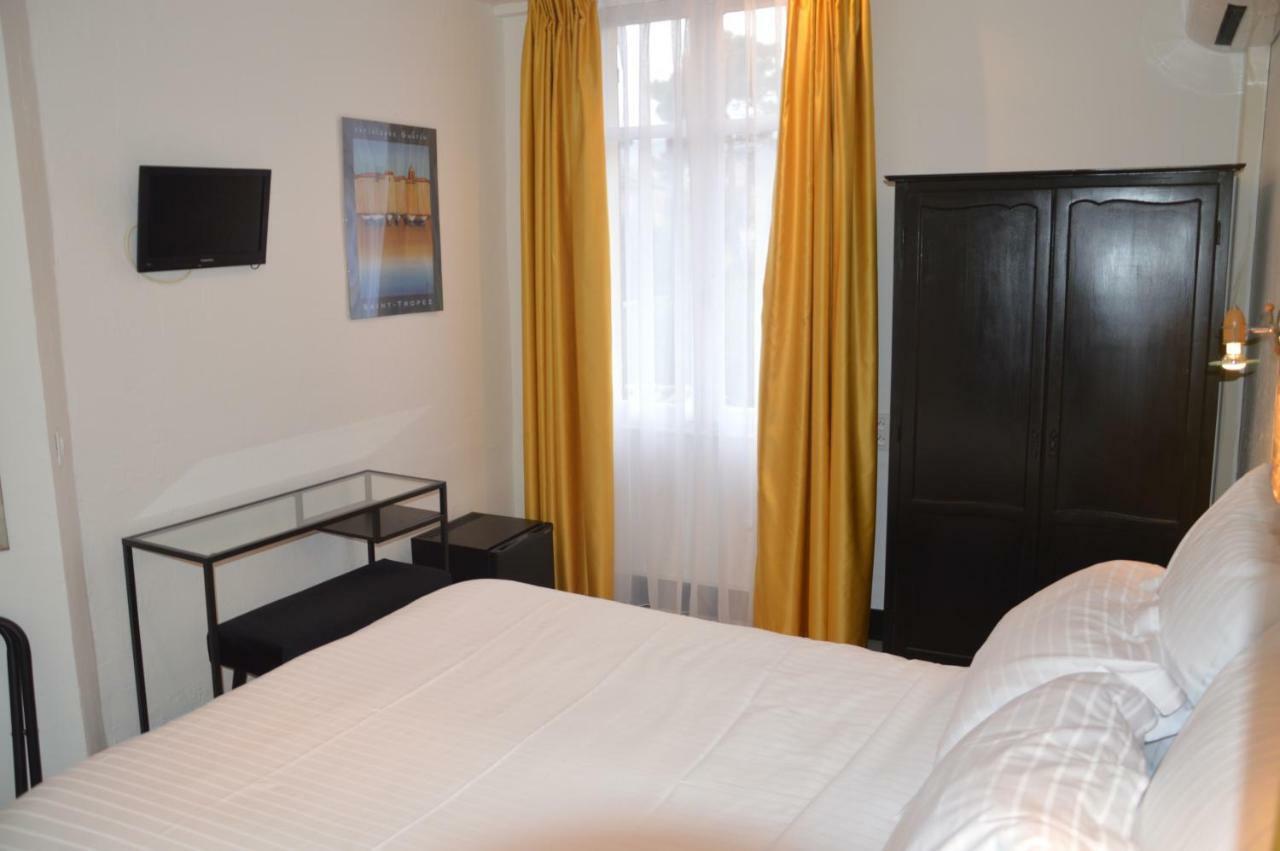 Hotel le Castellamar Sainte-Maxime Esterno foto